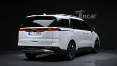 2023 Kia Carnival Diesel 9-Seater Noblesse — фото 2