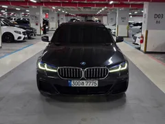2022 BMW 5-Series 530e M Sport — фото 3