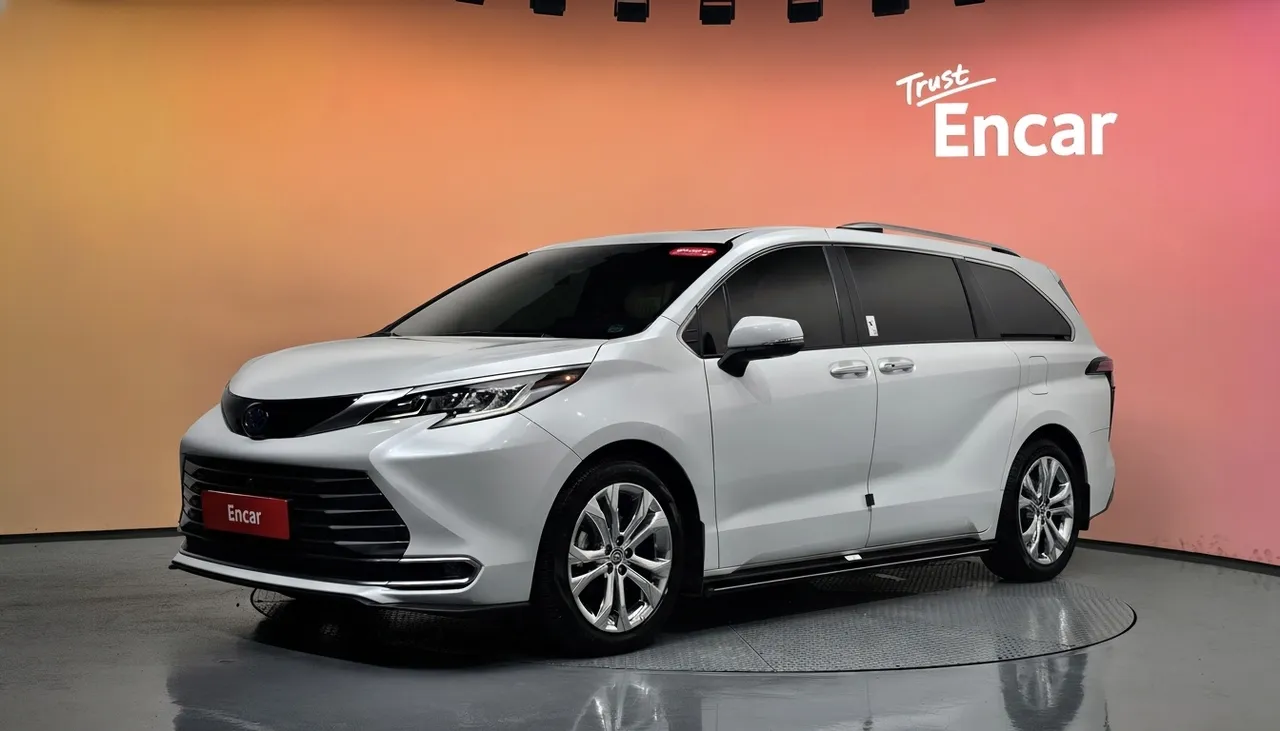 2023 Toyota Sienna 2.5 Hybrid 2WD
