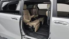 2023 Toyota Sienna 2.5 Hybrid 2WD — фото 11