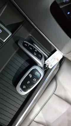 2023 Hyundai Grandeur 3.0 LPi Rent Car — фото 19