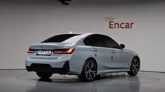 2023 BMW 3-Series 320i M Sport — фото 2
