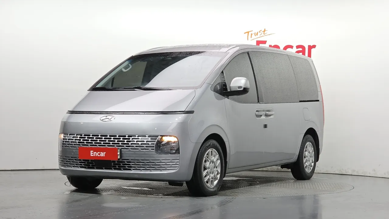 2022 Hyundai Staria Cargo 3-Seater
