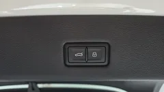 2023 Audi A7 55 TFSI e Quattro Premium — фото 17