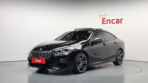 2024 BMW 2-Series 220i M Sports