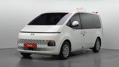 2022 Hyundai Staria Tourer 9-Seater — фото 1