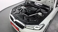 2023 BMW 5-Series 520i Luxury — фото 6