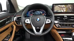 2023 BMW 5-Series 520i Luxury — фото 12