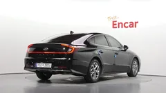 2022 Hyundai Sonata 2.0 — фото 2