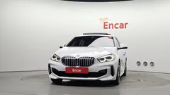 2023 BMW 1-Series 120i M Sports — фото 3