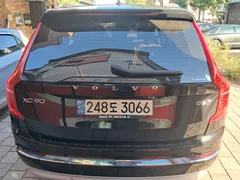 2022 Volvo XC90 B6 Inscription — фото 2