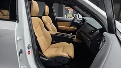 2023 Volvo XC90 B6 Ultimate Bright — фото 11