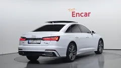 2022 Audi A6 45 TFSI Quattro Premium — фото 2