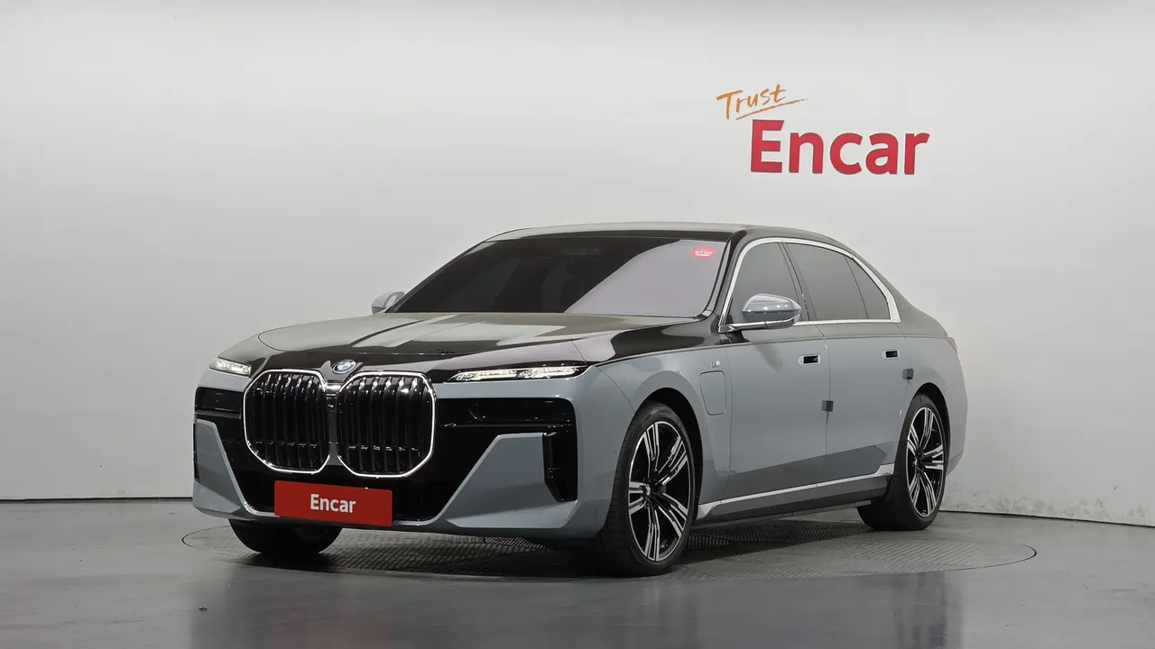 2023 BMW 7-Series 750e xDrive M Sport