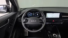 2022 Kia Niro Signature — фото 13