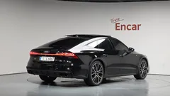 2023 Audi A7 55 TFSI e Quattro Premium — фото 2
