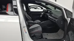 2023 Volkswagen Golf 2.0 GTI — фото 11
