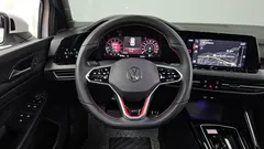 2023 Volkswagen Golf 2.0 GTI — фото 13