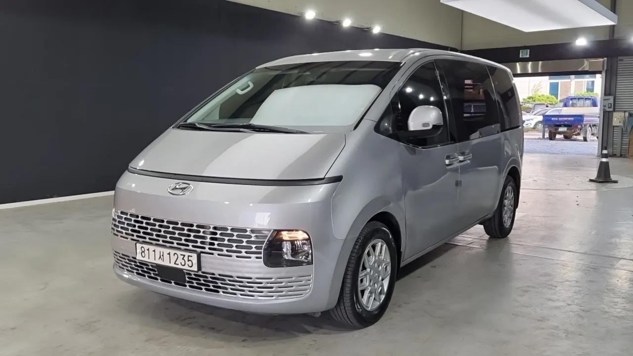 2022 Hyundai Staria Cargo 3-Seater