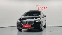2023 BMW 2-Series 220i Luxury — фото 3