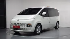 2023 Hyundai Staria Tourer 11-Seater — фото 12