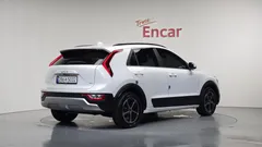 2024 Kia Niro Prestige — фото 2