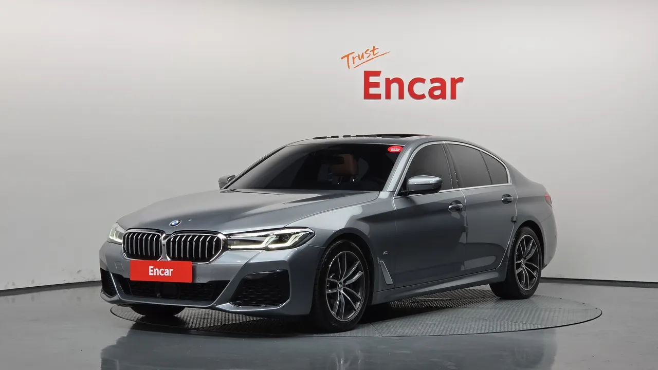 2023 BMW 5-Series 520i M Sport