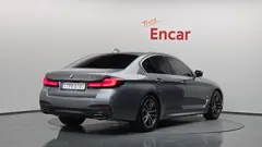 2023 BMW 5-Series 520i M Sport — фото 2