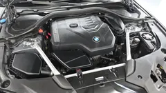 2023 BMW 5-Series 520i M Sport — фото 6