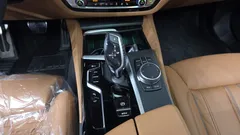 2023 BMW 5-Series 520i M Sport — фото 9