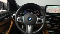 2023 BMW 5-Series 520i M Sport — фото 17