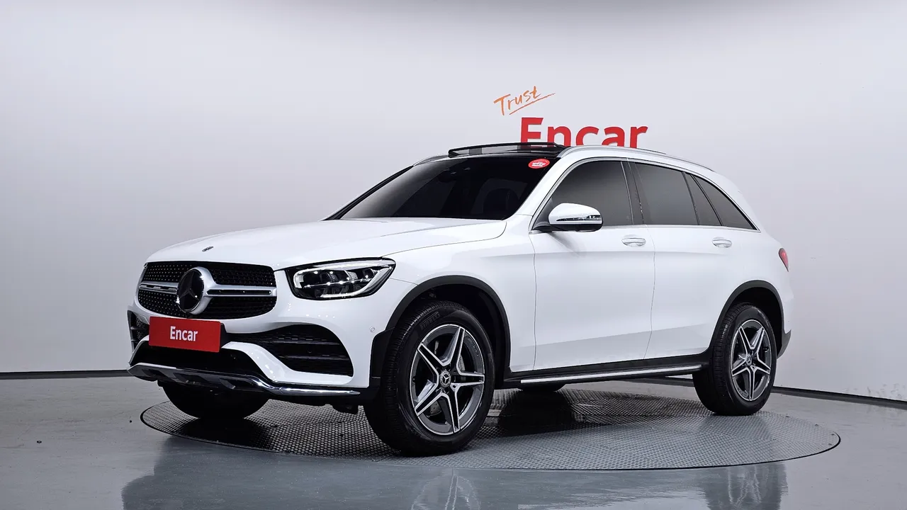 2022 Mercedes-Benz GLC-Class GLC300e 4MATIC