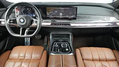 2023 BMW 7-Series 740i sDrive M Sport — фото 7