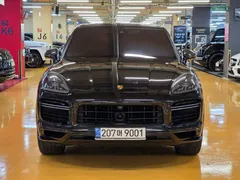 2022 Porsche Cayenne 4.0 Turbo — фото 2