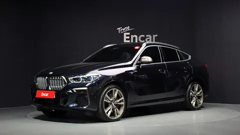 2022 BMW X6 M50i