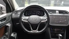 2022 Volkswagen Tiguan 2.0 TSI Prestige — фото 13