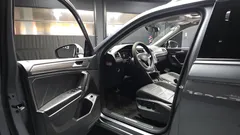 2023 Volkswagen Tiguan 2.0 TSI Prestige — фото 10
