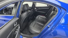 2023 Genesis G70 Gasoline 2.0T 4WD — фото 11