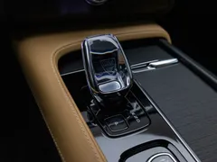 2024 Volvo XC90 B6 Ultimate Bright — фото 9