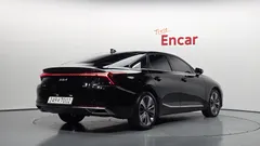 2023 Kia K8 Signature — фото 2