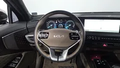 2023 Kia K8 Signature — фото 13