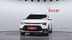 2022 Kia Niro Signature — фото 3