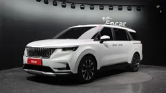 2023 Kia Carnival Diesel 9-Seater Prestige — фото 1