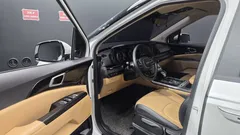 2023 Kia Carnival Diesel 9-Seater Prestige — фото 10