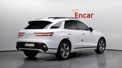 2022 Genesis GV70 2.5T Gasoline 2WD — фото 2