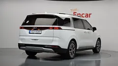 2022 Kia Carnival Diesel 9-Seater Prestige — фото 2
