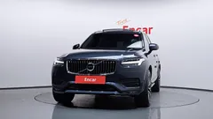2022 Volvo XC90 B6 Momentum — фото 3