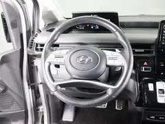 2022 Hyundai Staria Lounge 9-Seater — фото 16