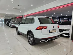 2022 Volkswagen Tiguan 2.0 TDI Prestige — фото 2
