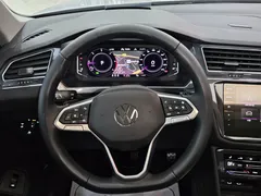 2022 Volkswagen Tiguan 2.0 TDI Prestige — фото 18